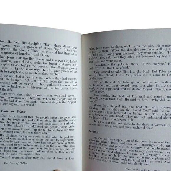 The Christ of the Gospels Black Hardcover Book William F. Beck Concordia 1960 - Picture 6 of 7